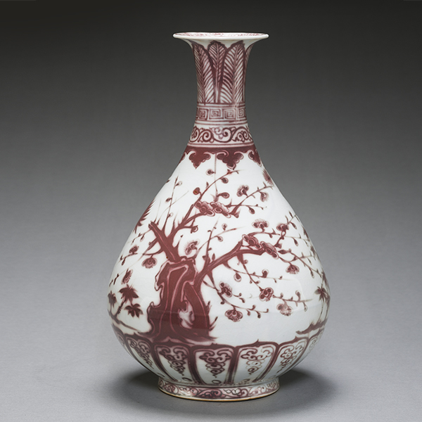 Pear-shaped vase with “Three Friends of Winter”