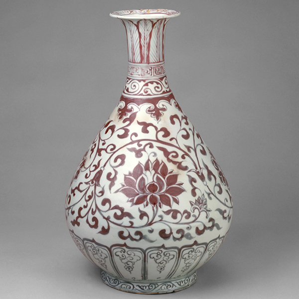 Pear-shaped vase with lotus scrolls